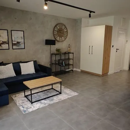 Na Skraju - - Rekreacyjne Lokal D Pogorzelica (Gmina Rewal)