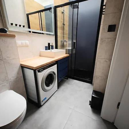 Na Skraju - - Rekreacyjne Lokal D Pogorzelica (Gmina Rewal)